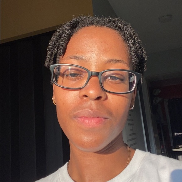 Meet your Posher, Jordan - Picture 2 of 4